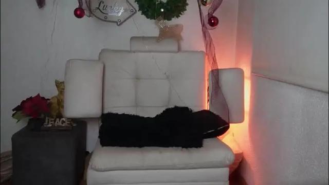 Image 7 of ari_kat666 Stream on Chaturbate on 3 days ago