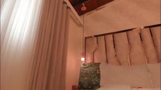 Image 11 of ari_monet Stream on Chaturbate on 22 days ago