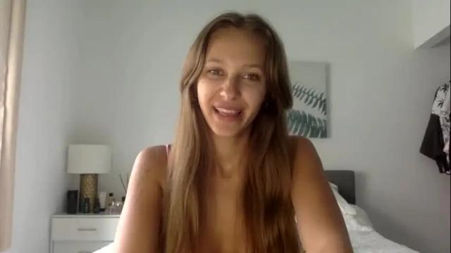 Image 7 of ari_starry Stream on Chaturbate on 24 months ago