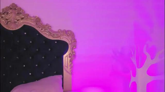 Image 2 of ari_sunshine Stream on Chaturbate on 1 month ago