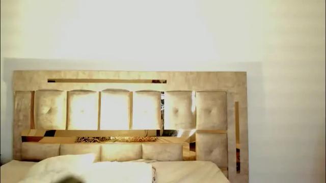 Image 6 of ari_sunshine Stream on Chaturbate on 1 month ago