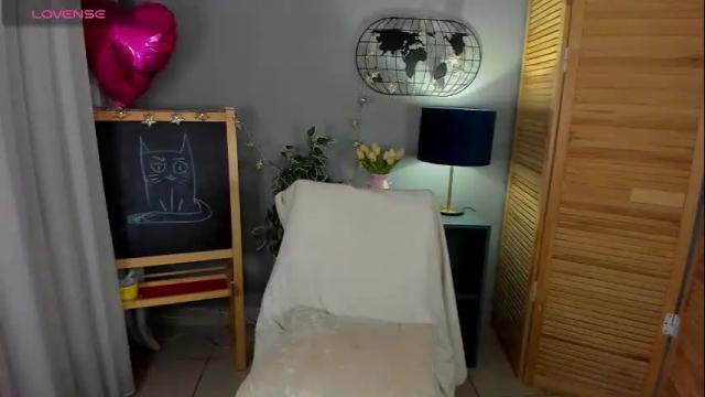 Image 10 of aria69stars Stream on Chaturbate on 3 months ago