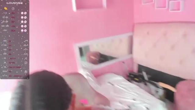 Image 4 of aria_delrey11 Stream on Chaturbate on 14 months ago