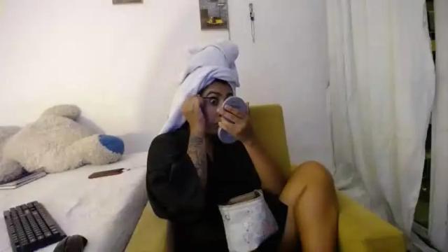 Image 2 of aria_jhonsson777 Stream on Chaturbate on 15 months ago