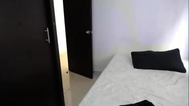 Image 12 of aria_jhonsson777 Stream on Chaturbate on 21 days ago