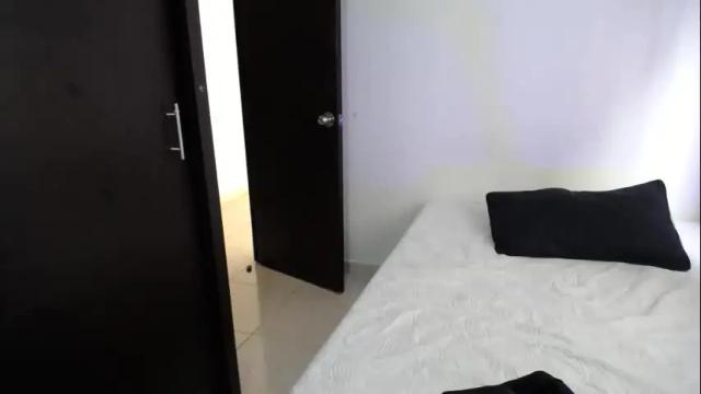 Image 7 of aria_jhonsson777 Stream on Chaturbate on 21 days ago