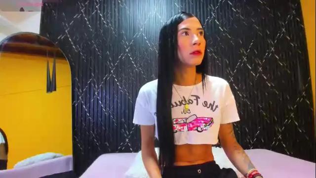 Image 7 of aria_millers_ Stream on Chaturbate on 22 days ago