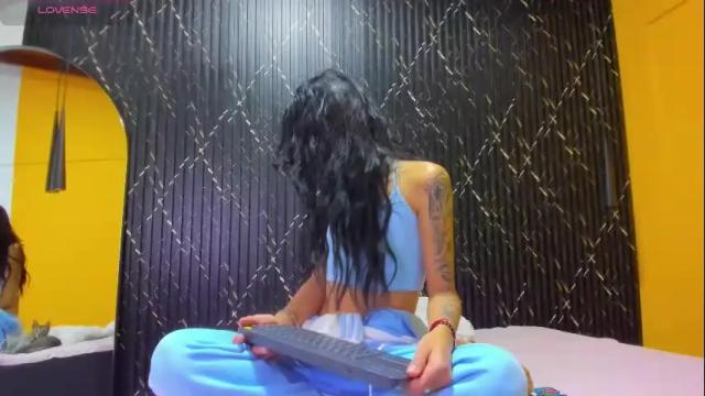 Image 3 of aria_millers_ Stream on Chaturbate on 1 day ago