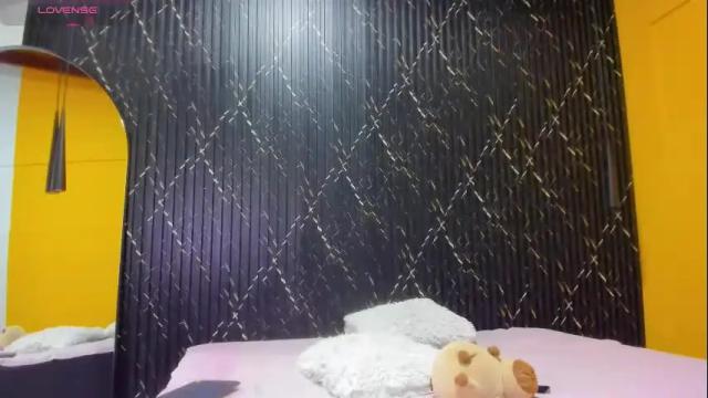Image 4 of aria_millers_ Stream on Chaturbate on 1 day ago