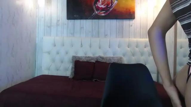 Image 7 of aria_petit Stream on Chaturbate on 14 months ago