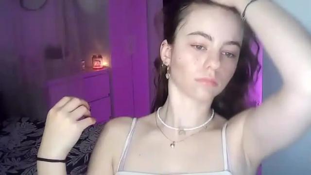Image 12 of ariacreazy Stream on Chaturbate on 15 months ago