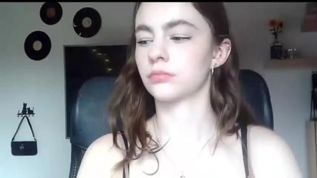 Image 4 of ariacreazy Stream on Chaturbate on 14 months ago