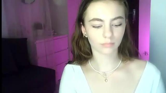 Image 11 of ariacreazy Stream on Chaturbate on 14 months ago