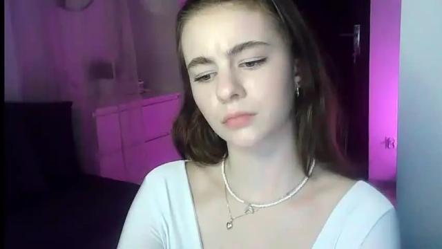 Image 3 of ariacreazy Stream on Chaturbate on 14 months ago