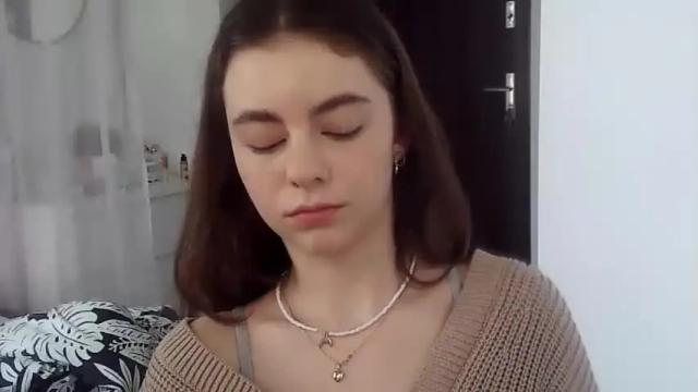 Image 2 of ariacreazy Stream on Chaturbate on 13 months ago