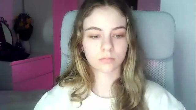 Image 3 of ariacreazy Stream on Chaturbate on 2 months ago