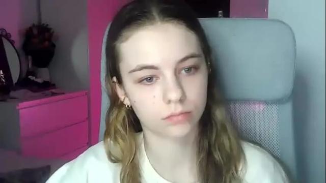 Image 2 of ariacreazy Stream on Chaturbate on 2 months ago