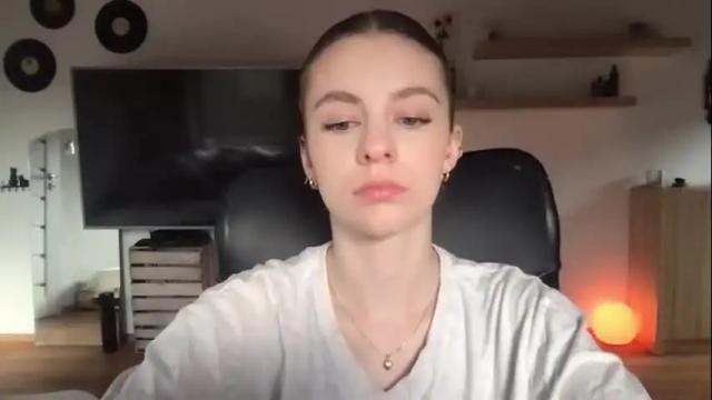 Image 10 of ariacreazy Stream on Chaturbate on 1 month ago