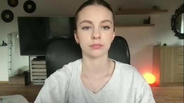 Image 3 of ariacreazy Stream on Chaturbate on 1 month ago