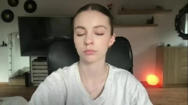 Image 7 of ariacreazy Stream on Chaturbate on 1 month ago