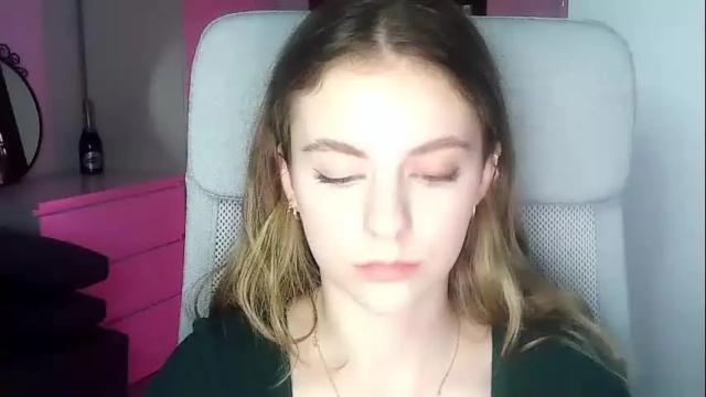 Image 8 of ariacreazy Stream on Chaturbate on 1 month ago