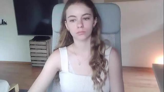 Image 3 of ariacreazy Stream on Chaturbate on 5 days ago