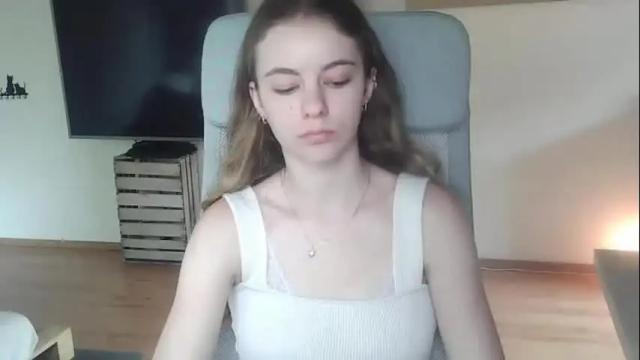 Image 4 of ariacreazy Stream on Chaturbate on 5 days ago