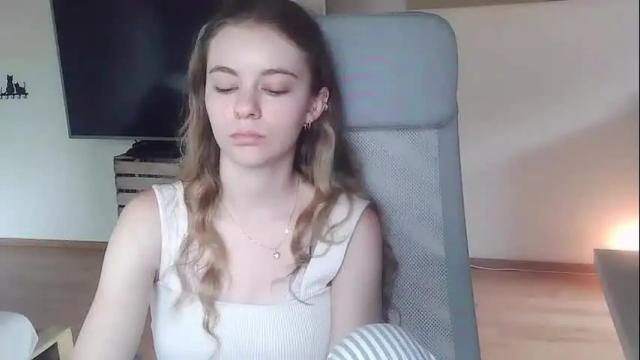 Image 7 of ariacreazy Stream on Chaturbate on 5 days ago