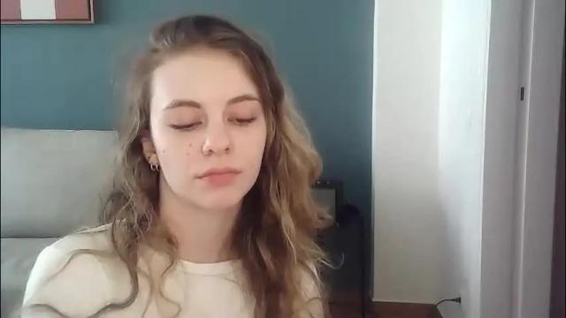 Image 3 of ariacreazy Stream on Chaturbate on 1 month ago