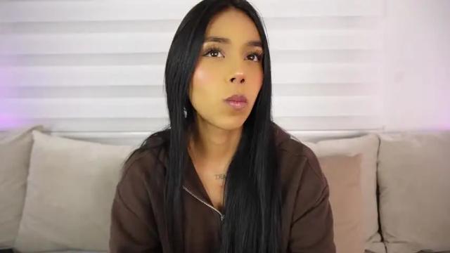 Image 4 of ariadna5 Stream on Chaturbate on 1 month ago