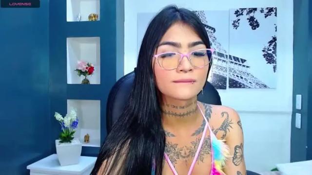 Thumbnail 2, ariadna_05's Stream at Chaturbate, 25 months ago