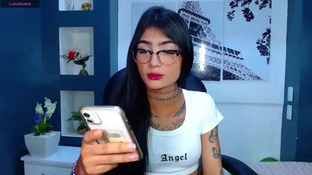 Thumbnail 1, ariadna_05's Stream at Chaturbate, 24 months ago