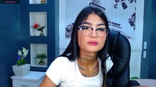 Image 8 of ariadna_05 Stream on Chaturbate on 24 months ago
