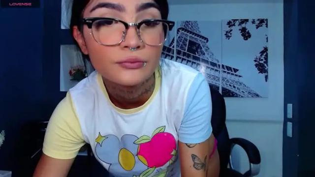 Image 6 of ariadna_05 Stream on Chaturbate on 24 months ago