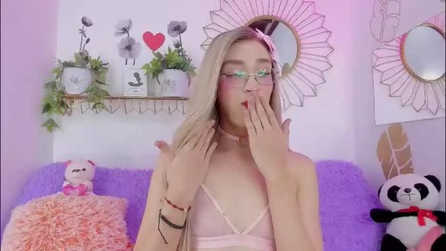 Image 3 of ariadna_evangeline Stream on Chaturbate on 2 days ago