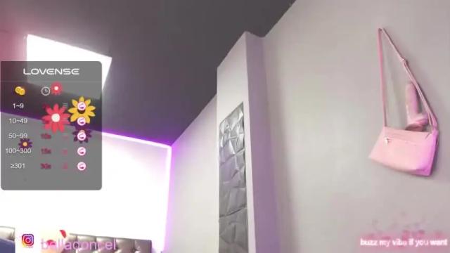 Image 4 of ariadna_hill Stream on Chaturbate on 19 months ago