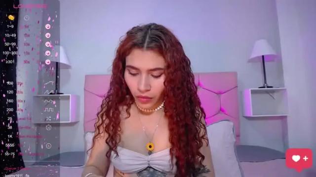 Image 2 of ariadna_tr Stream on Chaturbate on 13 months ago