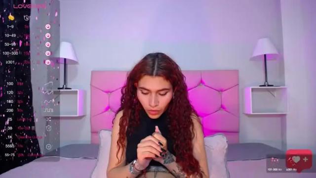 Image 7 of ariadna_tr Stream on Chaturbate on 13 months ago