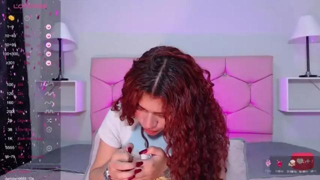 Image 11 of ariadna_tr Stream on Chaturbate on 13 months ago