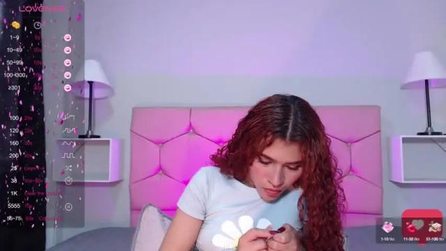 Image 6 of ariadna_tr Stream on Chaturbate on 13 months ago