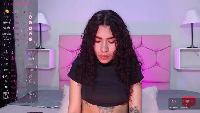 Thumbnail 1, ariadna_tr's Stream at Chaturbate, 13 months ago