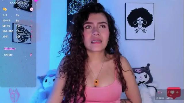 Image 7 of ariadna_tr Stream on Chaturbate on 1 month ago
