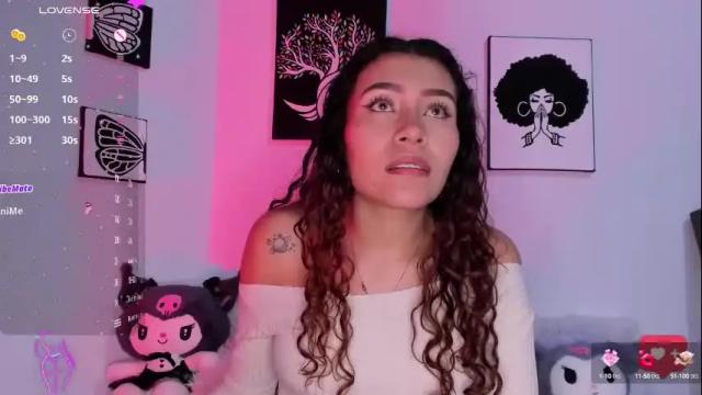 Image 3 of ariadna_tr Stream on Chaturbate on 1 month ago