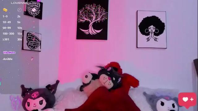 Image 7 of ariadna_tr Stream on Chaturbate on 1 month ago