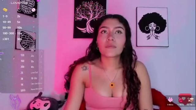 Image 10 of ariadna_tr Stream on Chaturbate on 1 month ago