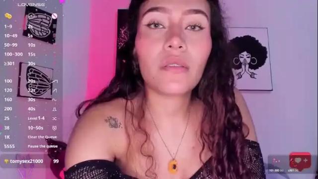 Image 11 of ariadna_tr Stream on Chaturbate on 1 month ago