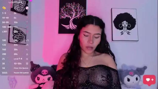 Image 2 of ariadna_tr Stream on Chaturbate on 1 month ago