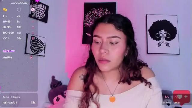 Image 7 of ariadna_tr Stream on Chaturbate on 1 month ago