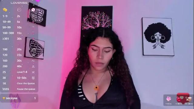 Image 10 of ariadna_tr Stream on Chaturbate on 28 days ago