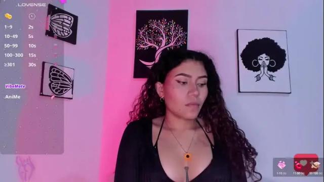 Image 2 of ariadna_tr Stream on Chaturbate on 28 days ago